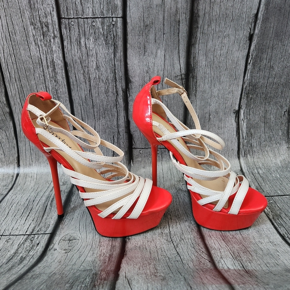 Shoe Dazzle‎ Orange & White Heels